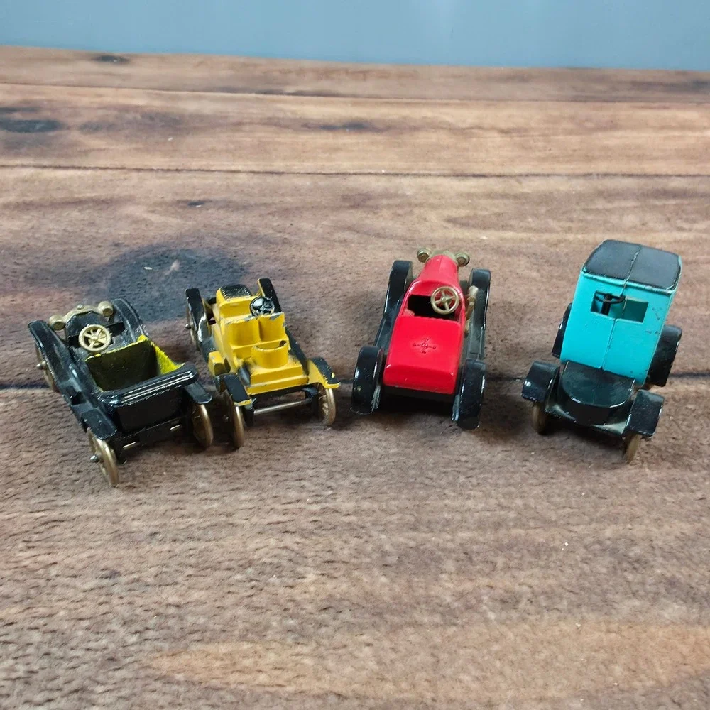Tootsietoy Diecast Cars Kids OS Multi Fair Classic Series Vintage Set of 4 USA